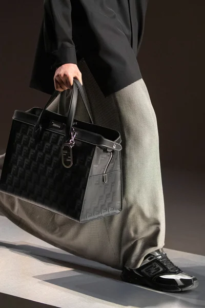 Look 35